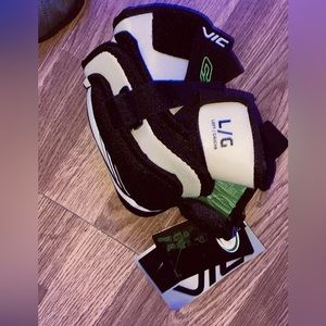 New Vic CX2 Pro Youth hockey elbow pads for hockey skateboard scooter sport​